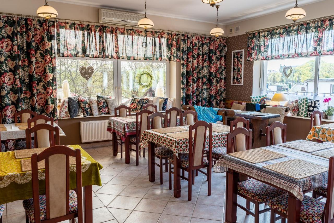 Gosciniec Skolimowka Restauracja I Pokoje Ze Sniadaniem Na Kaszubach Хмельно Экстерьер фото